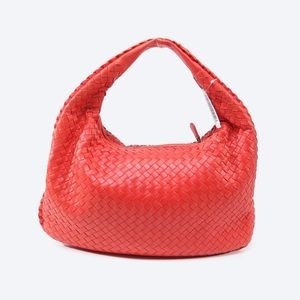 Bottega Veneta shoulder/handbag in orange intrecciato leather 18"×11" w dust bag